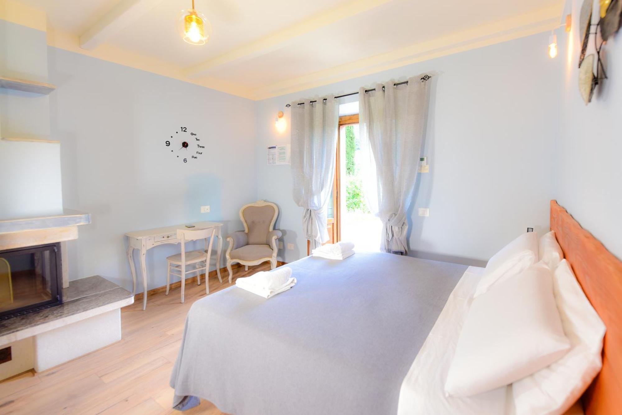 Le Casaline Farm stay *